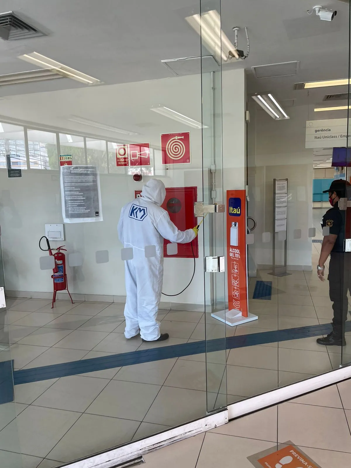 Protocolo de atuação em casos de contaminação de covid em bancos determina a higienização de setores ou agências