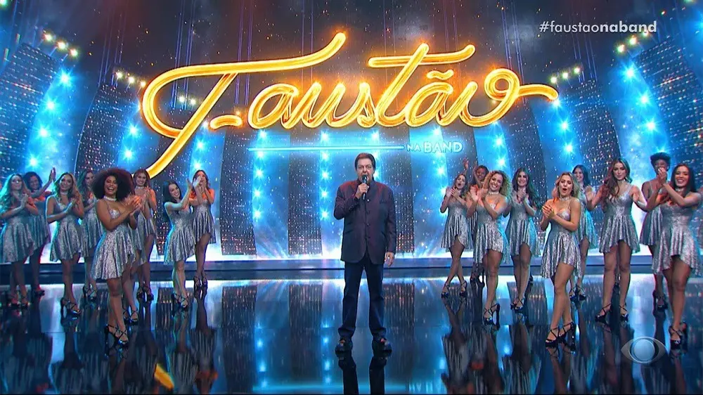 Imagem da notícia: Operador de câmera sofre choque elétrico e é arremessado durante gravações de programa do Faustão 