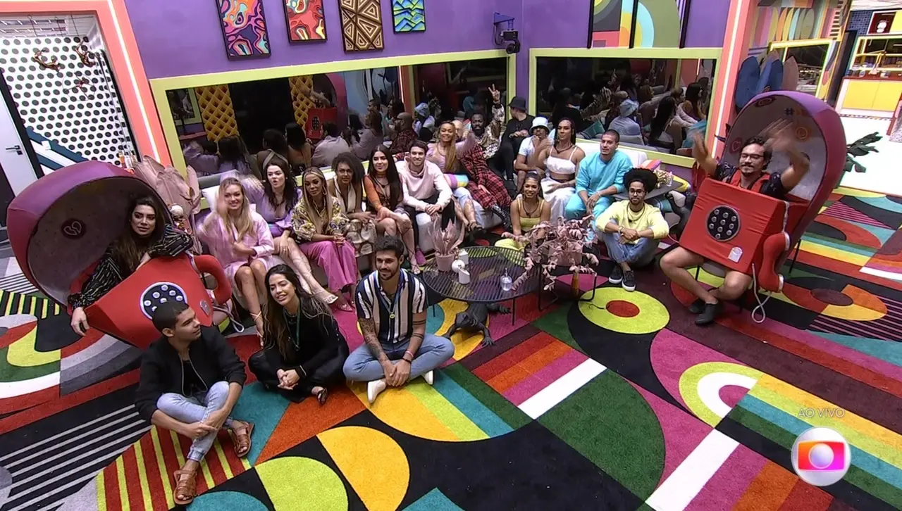 Imagem da notícia: Choro, medo e desculpas marcam BBB 22 após formação do primeiro paredão
