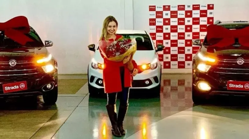 Paula Sperling ganhou três carros em sua participação no BBB 19
