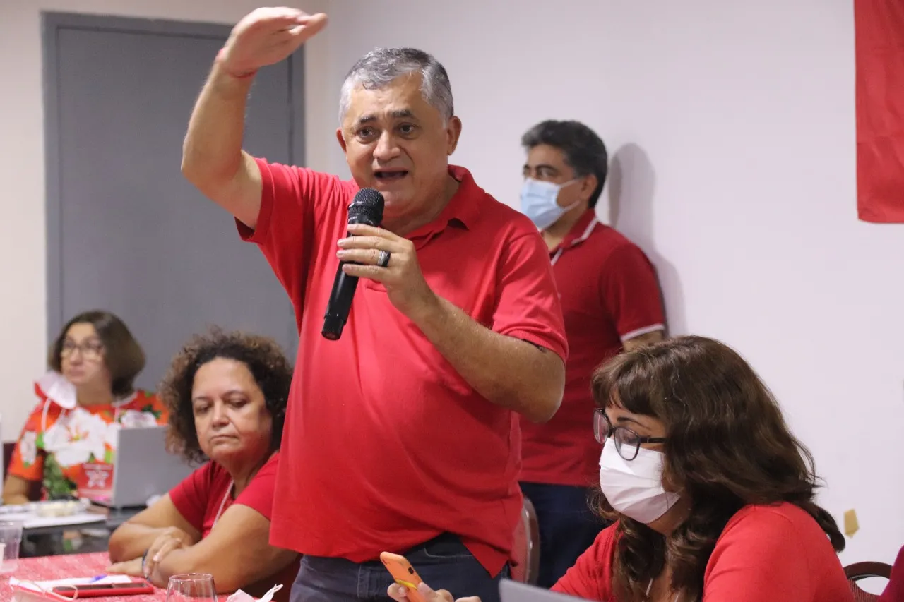 O deputado federal José Guimarães é vice-presidente nacional do PT.