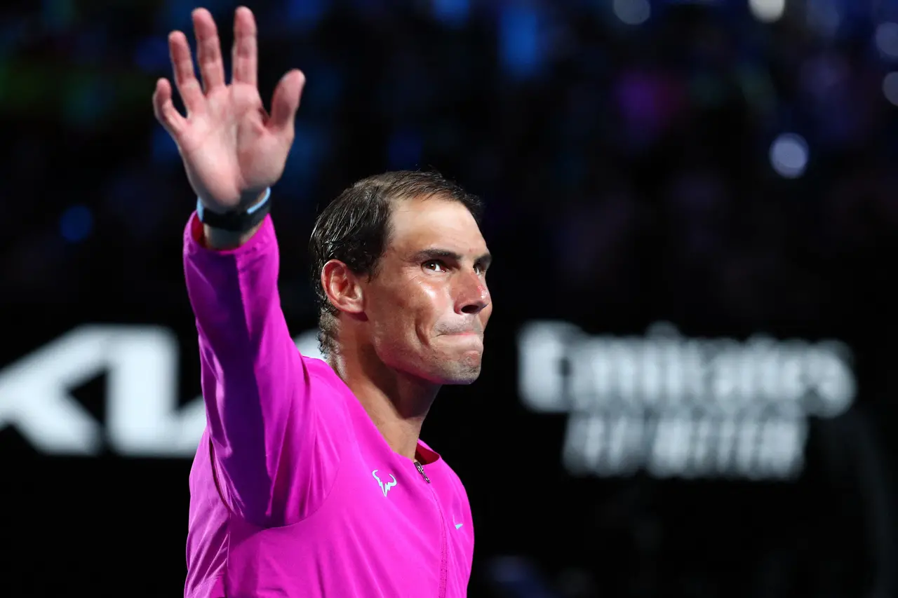 Imagem da notícia: Nadal consegue virada na Austrália e bate recorde de Grand Slams; veja final emocionante