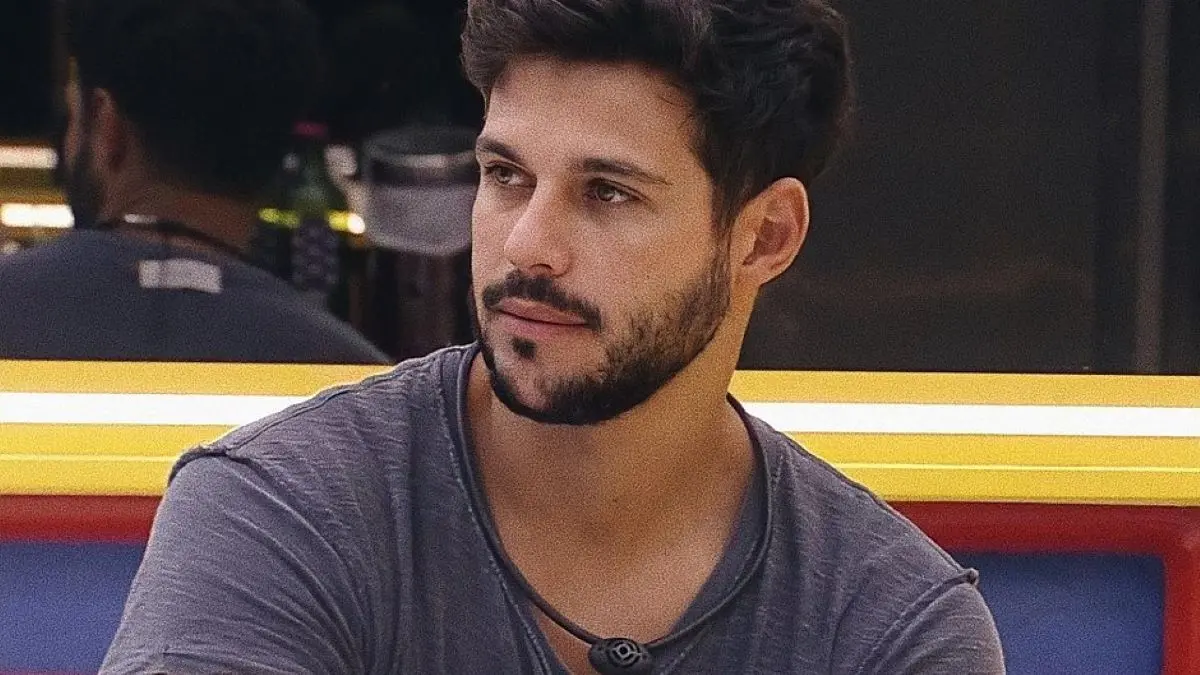 Imagem da notícia: Rodrigo é o segundo eliminado do BBB 22, com 48,45% dos votos
