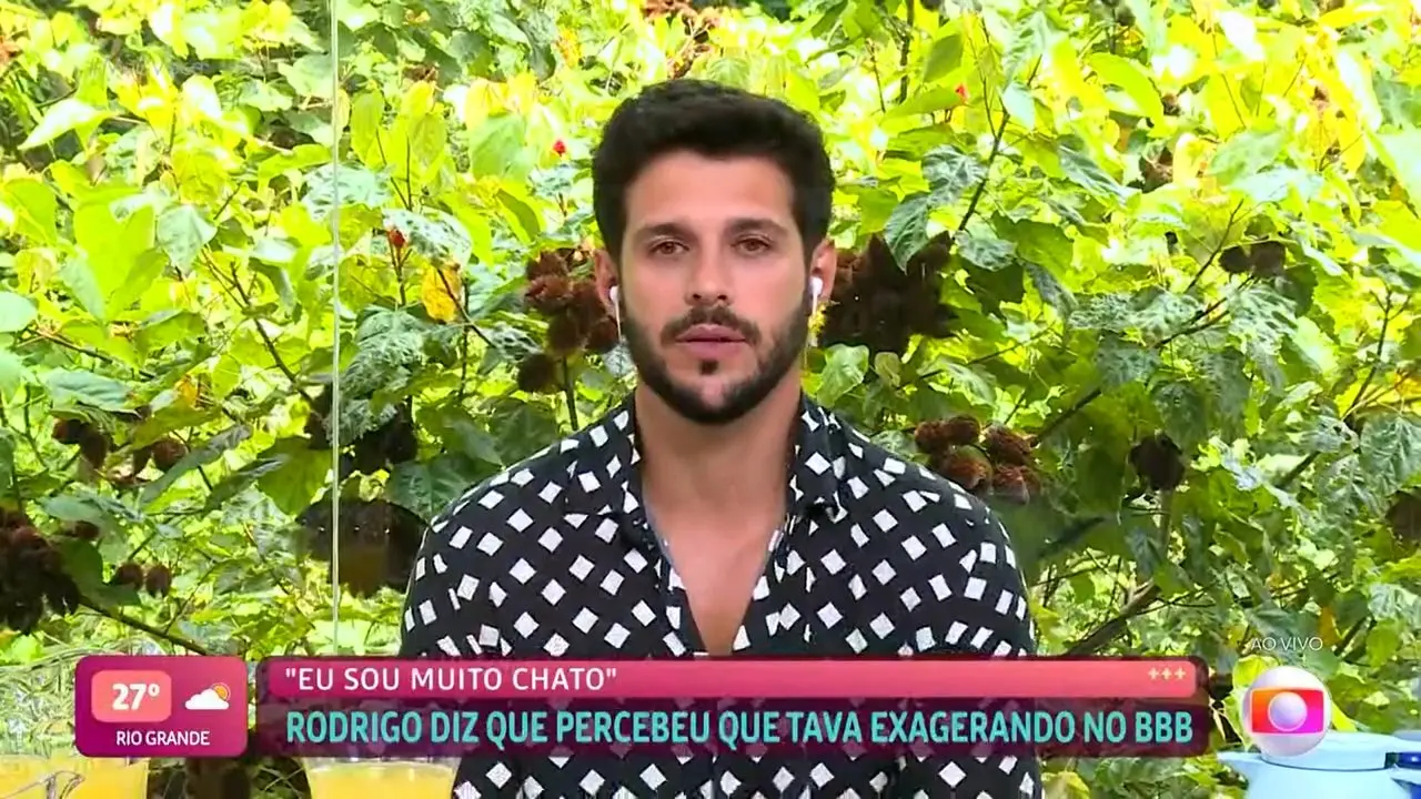 Imagem da notícia: Rodrigo diz para Ana Maria que foi um 'camicaze' por querer jogar o tempo todo no BBB 22