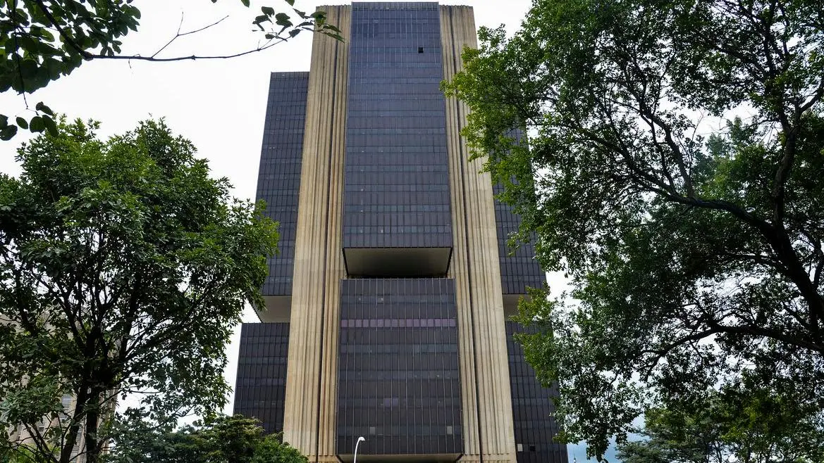 Imagem da notícia: Por que a Selic está em um ciclo de altas e qual o efeito na economia? Entenda 