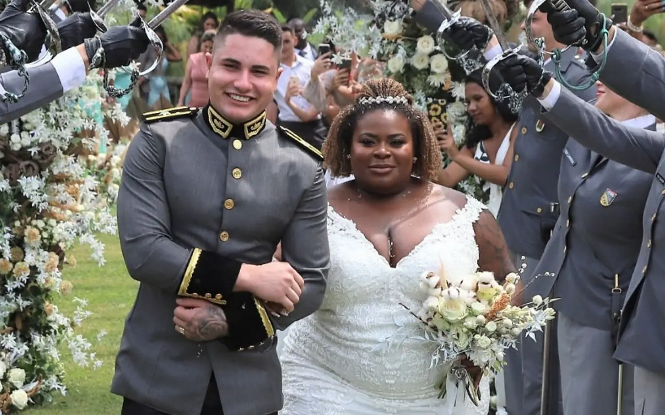 Imagem da notícia: Marido de Jojo Todynho rebate acusações do pai sobre falta de convite para casamento com cantora