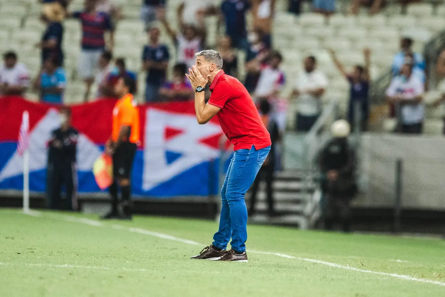Imagem da notícia: Vojvoda destaca chances criadas pelo Fortaleza no Clássico-Rei: 