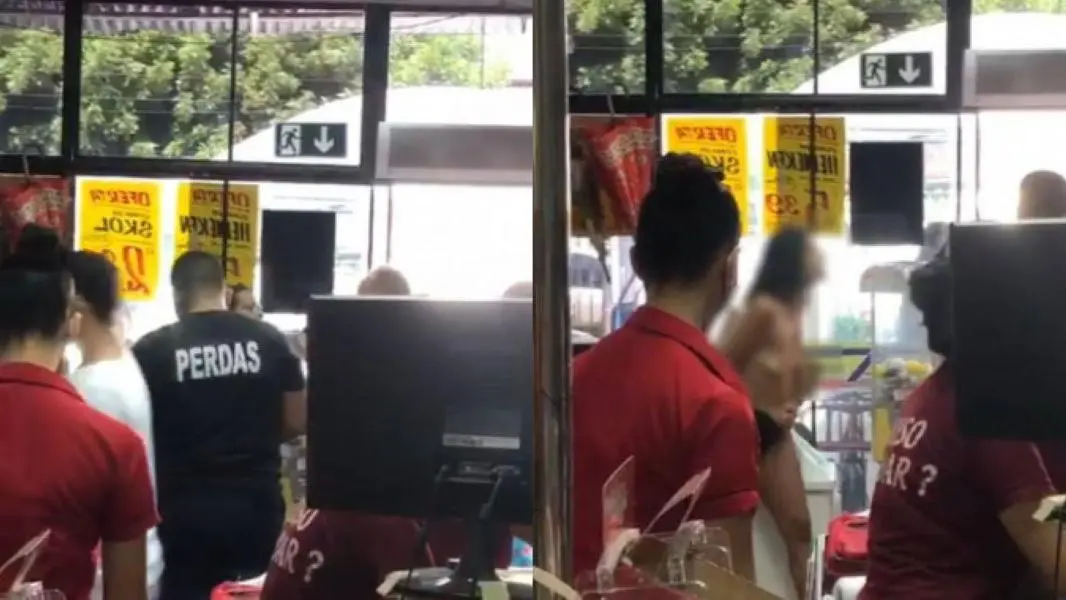 Imagem da notícia: Mulher é presa por outro crime dois dias após tirar a roupa para provar que não furtou supermercado
