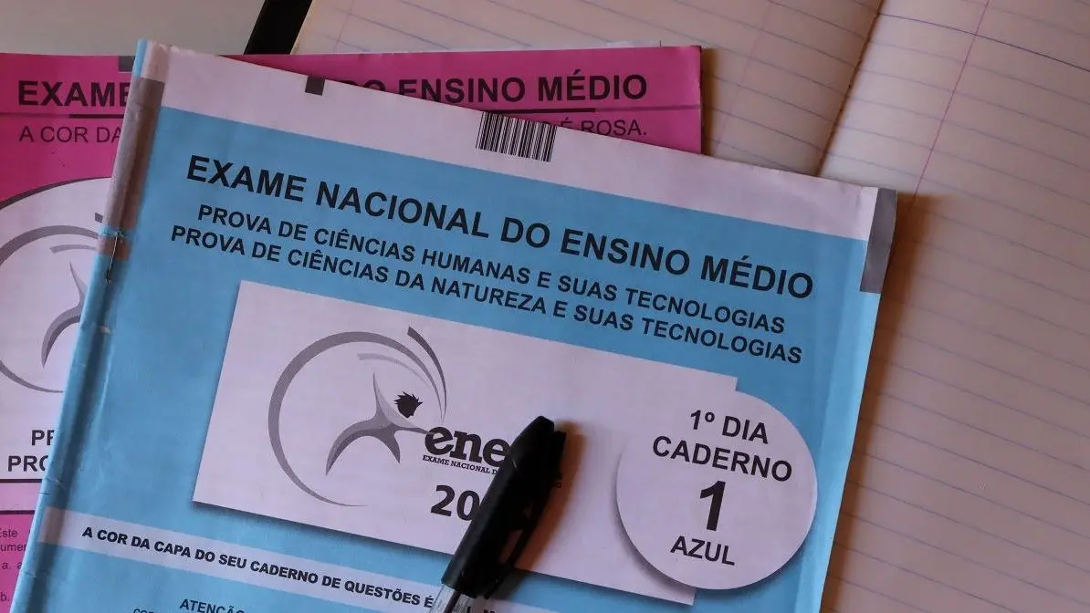 Imagem da notícia: Resultado do Enem 2021 já está disponível; MEC antecipou divulgação