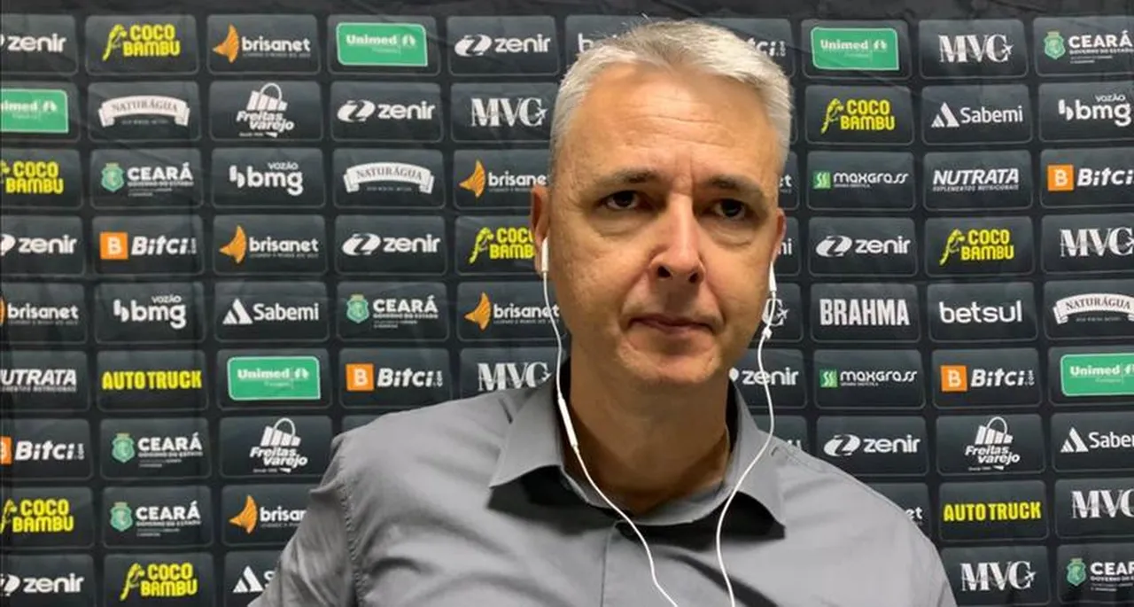 O técnico Tiago Nunes disse que o Ceará não era 'time de moda', nem o 'mais bonito'