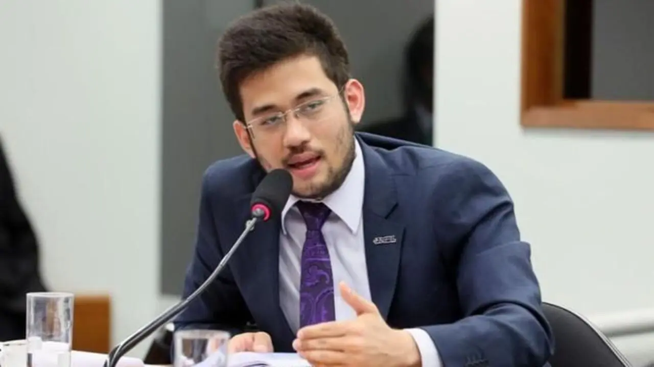 Imagem da notícia: Kim Kataguiri é alvo de pedidos de cassações de diferentes partidos após fala sobre o nazismo