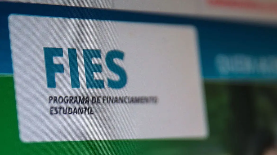 Imagem da notícia: Governo regulamenta MP do Fies com renegociação de dívidas em março