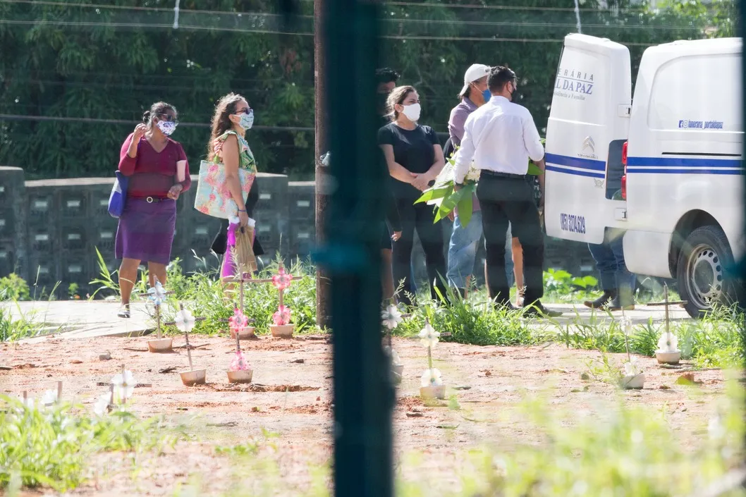 Manutenção das medidas de segurança e imunização completa reduzem chances de mortes