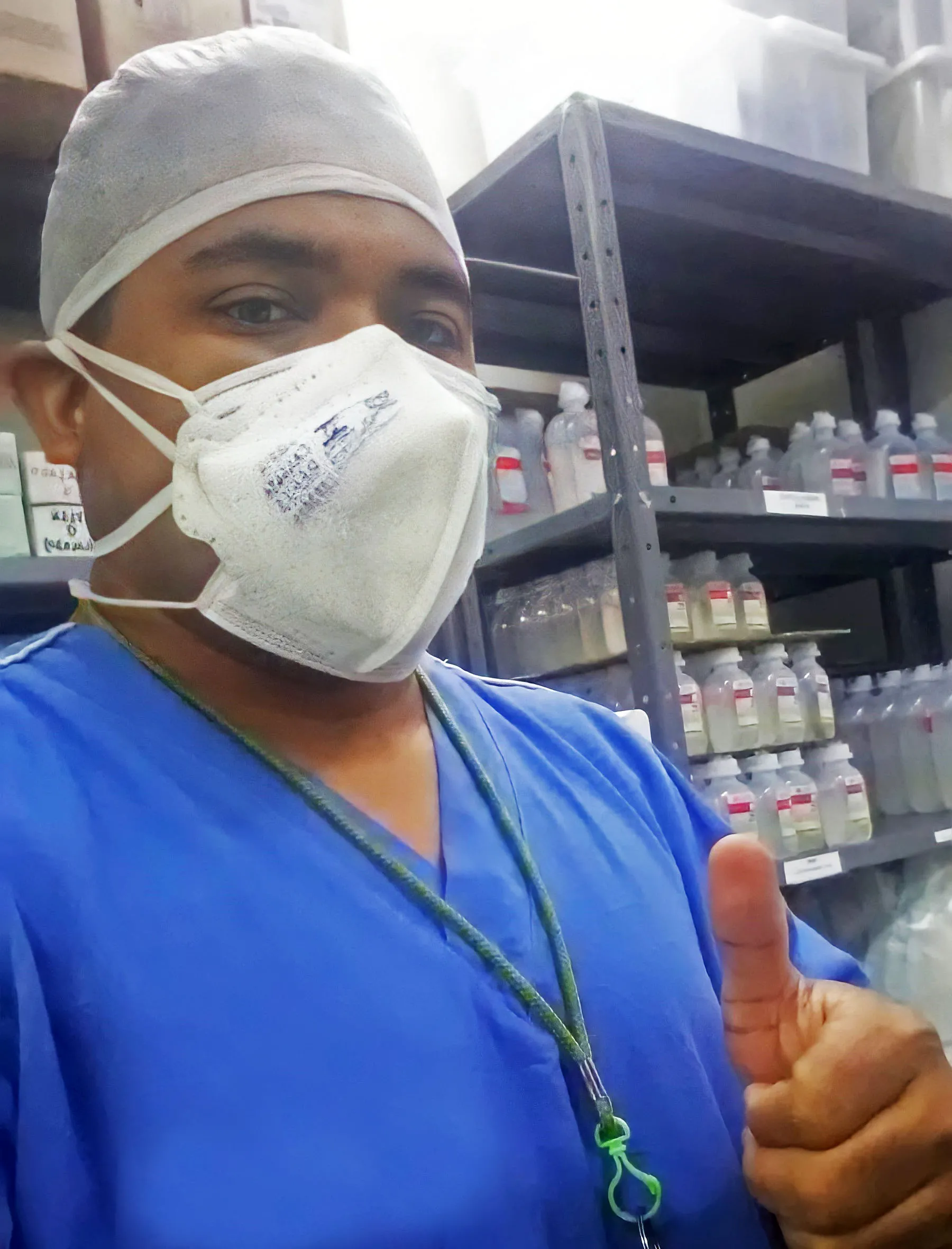 José Lino se divide entre dois empregos em hospitais de Fortaleza
