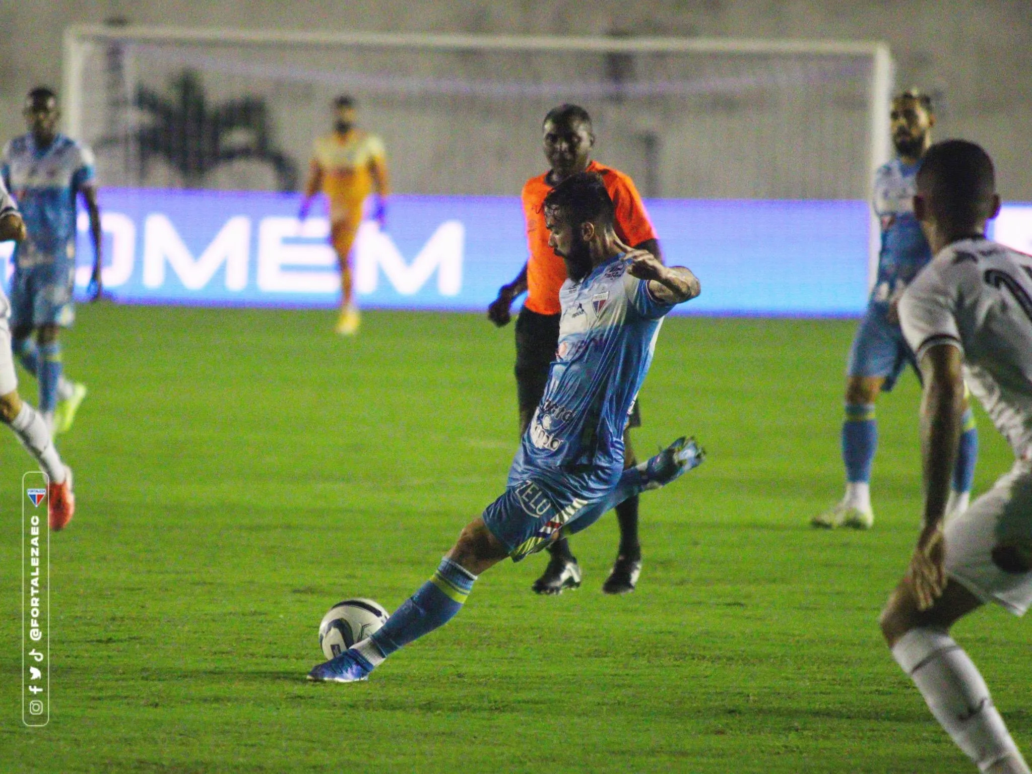 Matheus Vargas fez jogo apagado no setor de armação