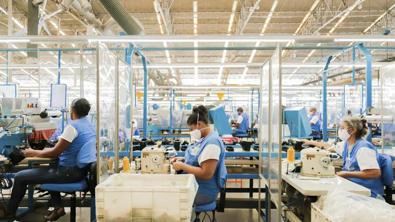 Imagem da notícia: Em 2021, cresceu o faturamento da indústria cearense