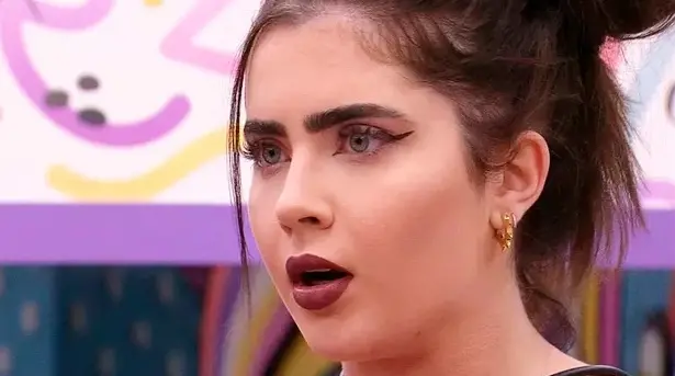 Imagem da notícia: Após crise de choro no BBB22, Jade Picon tenta burlar regra, reclama de produção e é punida