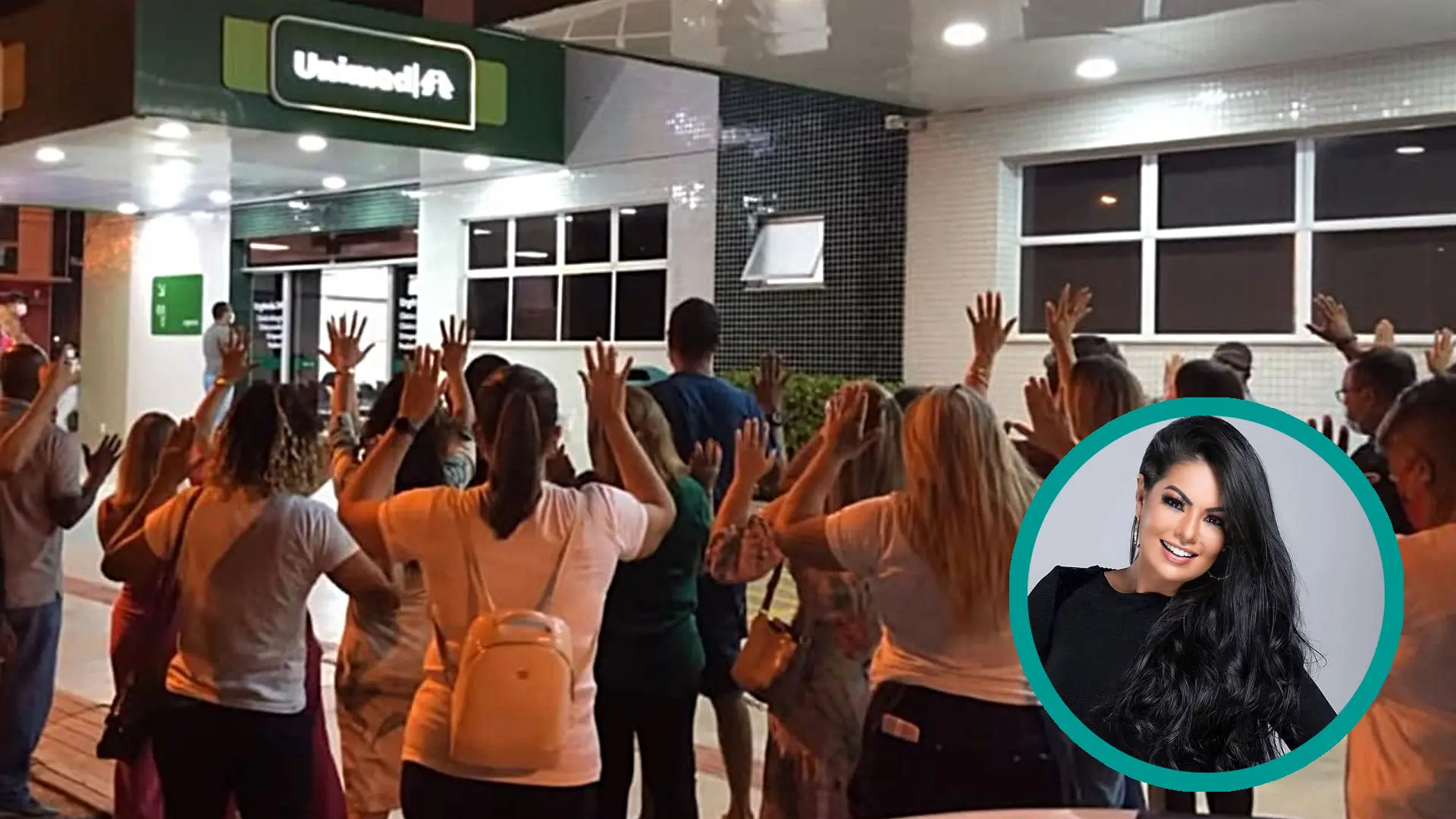 Imagem da notícia: Fãs de Paulinha Abelha cantam louvores por saúde de cantora em porta de hospital