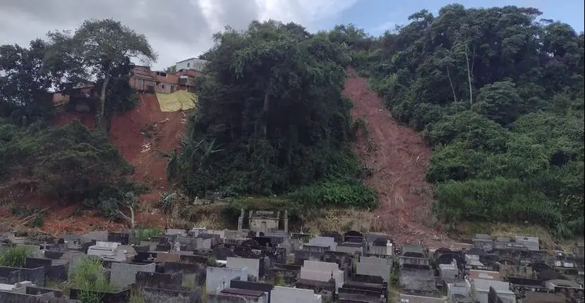 Imagem da notícia: ‘Um colega cavou e encontrou a mãe’: cearense relata drama e mobiliza ajuda em Petrópolis