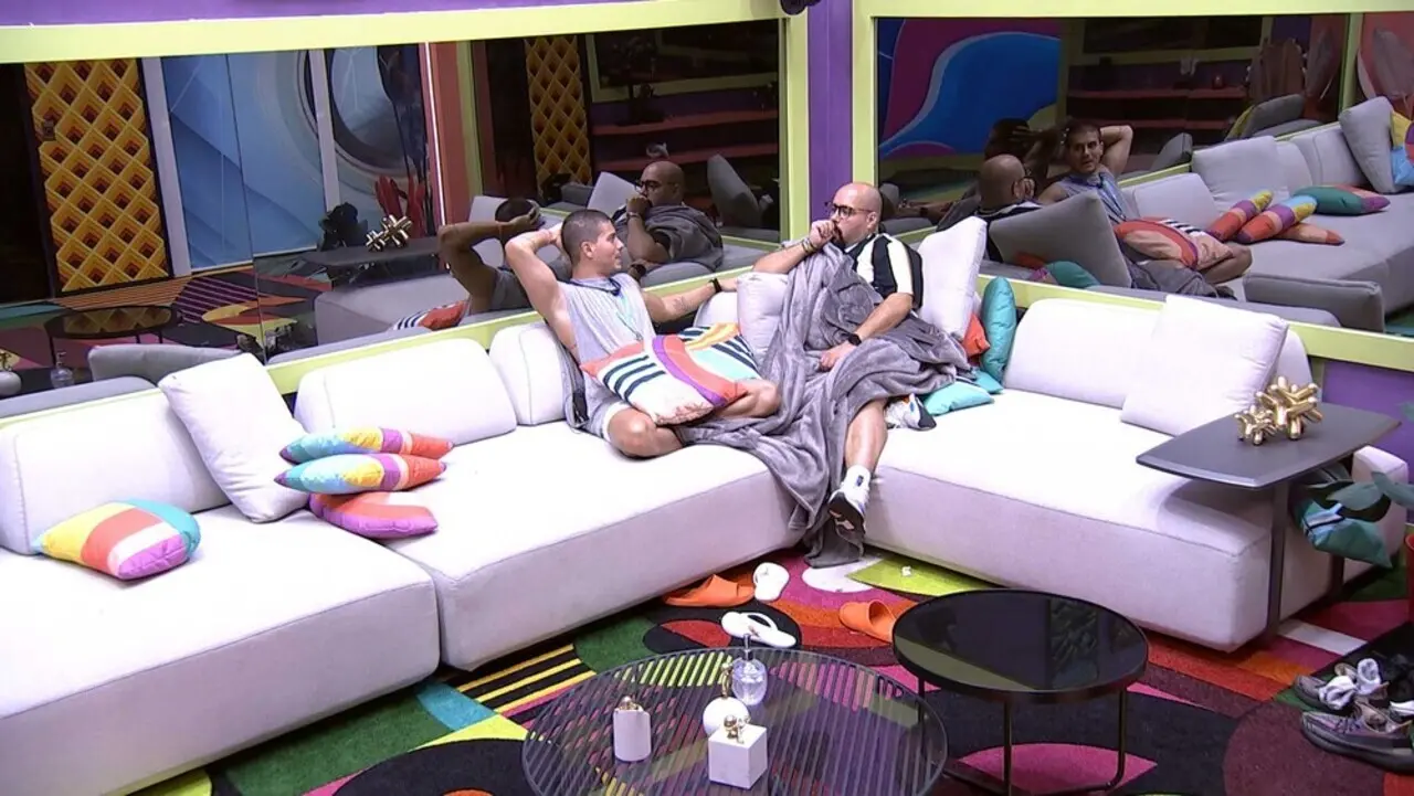 Imagem da notícia: Arthur Aguiar revela que dará imunidade do anjo para Natália no BBB 22