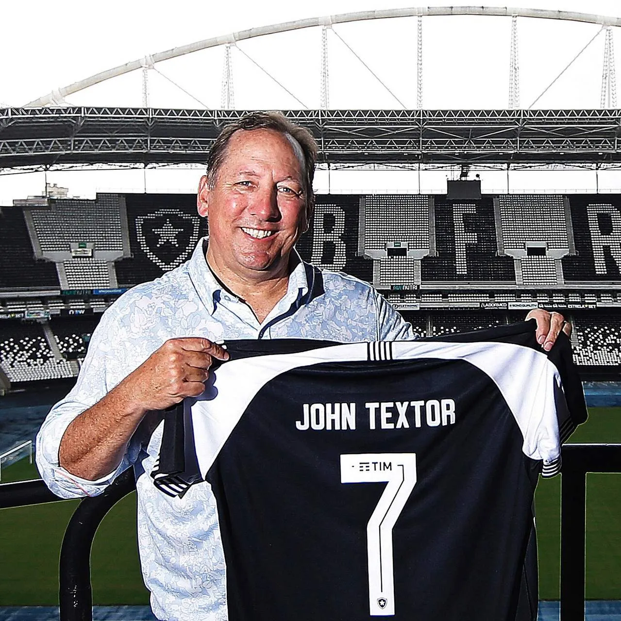 Empresário John Textor
