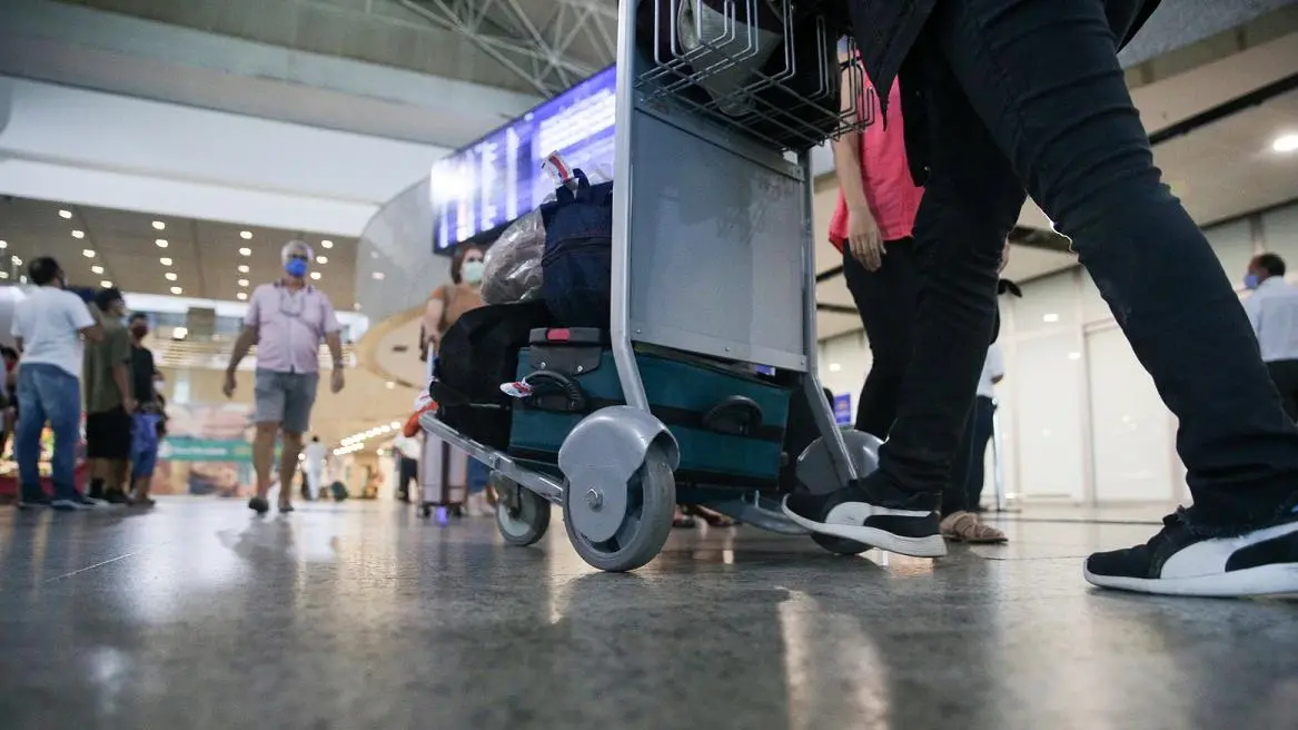 Imagem da notícia: Anac ajusta concessão de aeroportos sem S. Dumont e com Congonhas