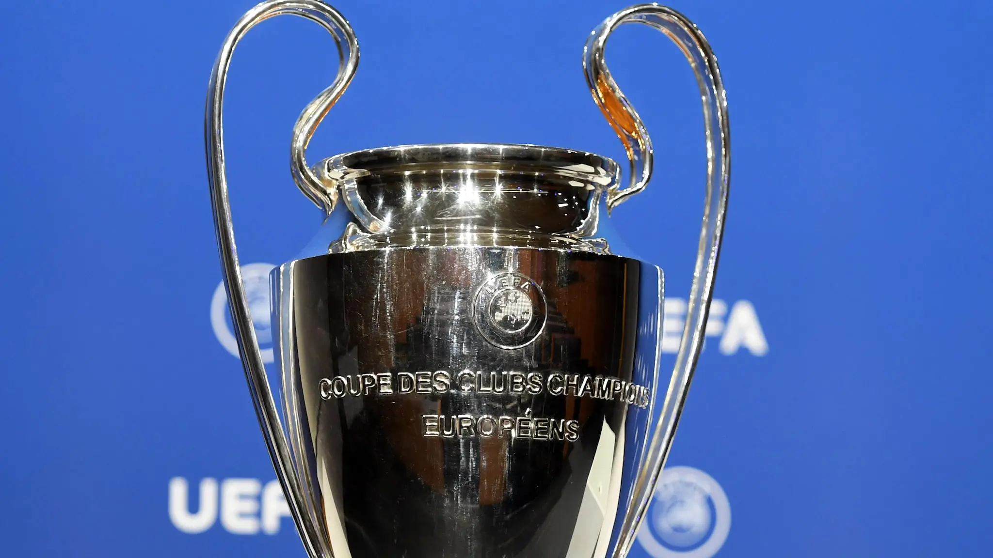 Imagem da notícia: Uefa retira final da Champions League da Rússia após ataque à Ucrânia