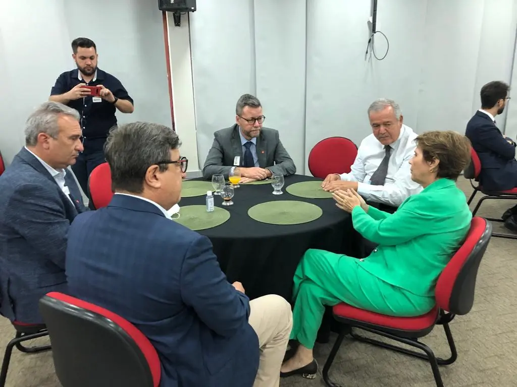 Imagem da notícia: Ministra trata de fertilizantes cearenses com CEO da Galvani