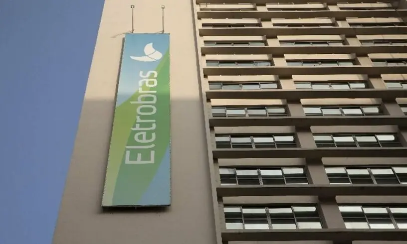 Imagem da notícia: Concurso Eletrobras 2022 publica edital com 137 vagas e salários de até R$ 7,3 mil