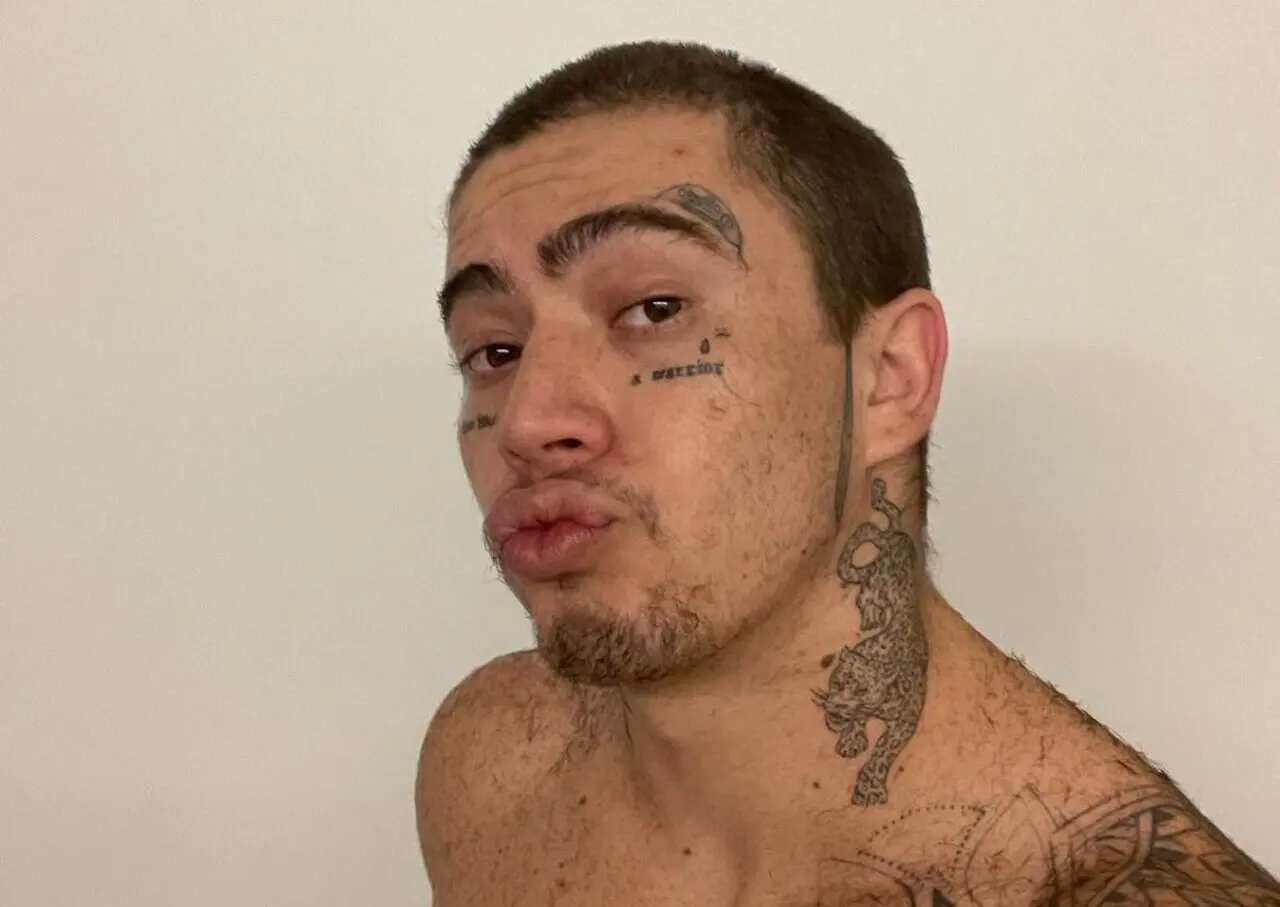Imagem da notícia: Whindersson Nunes pede desculpas ao pai de Luísa Sonza por comentários da mãe