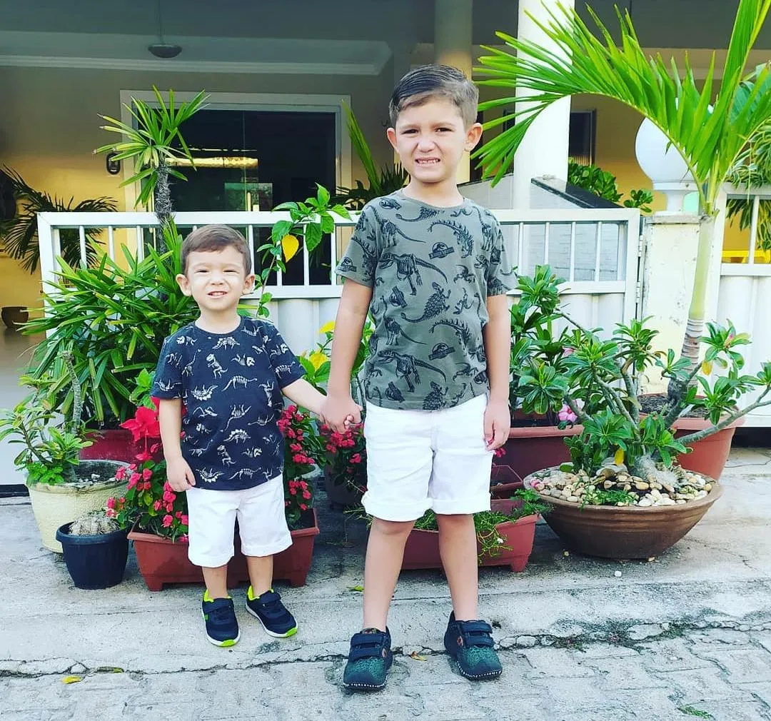 A imunização contra a Covid dá maior tranquilidade para a mãe de Pedro e Valentim