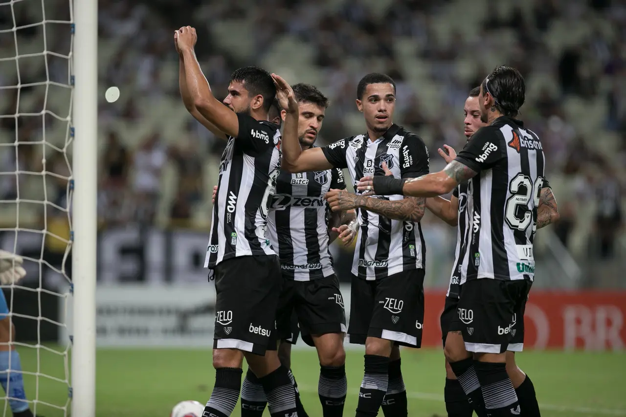 Imagem da notícia: São Raimundo/RR x Ceará: veja onde assistir, horário, palpites e prováveis escalações