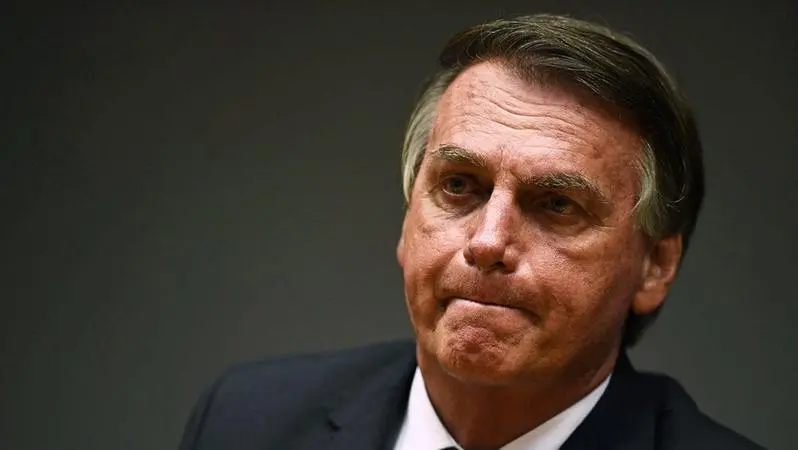 Imagem da notícia: Bolsonaro comparece à Polícia Federal para depor no inquérito das joias 