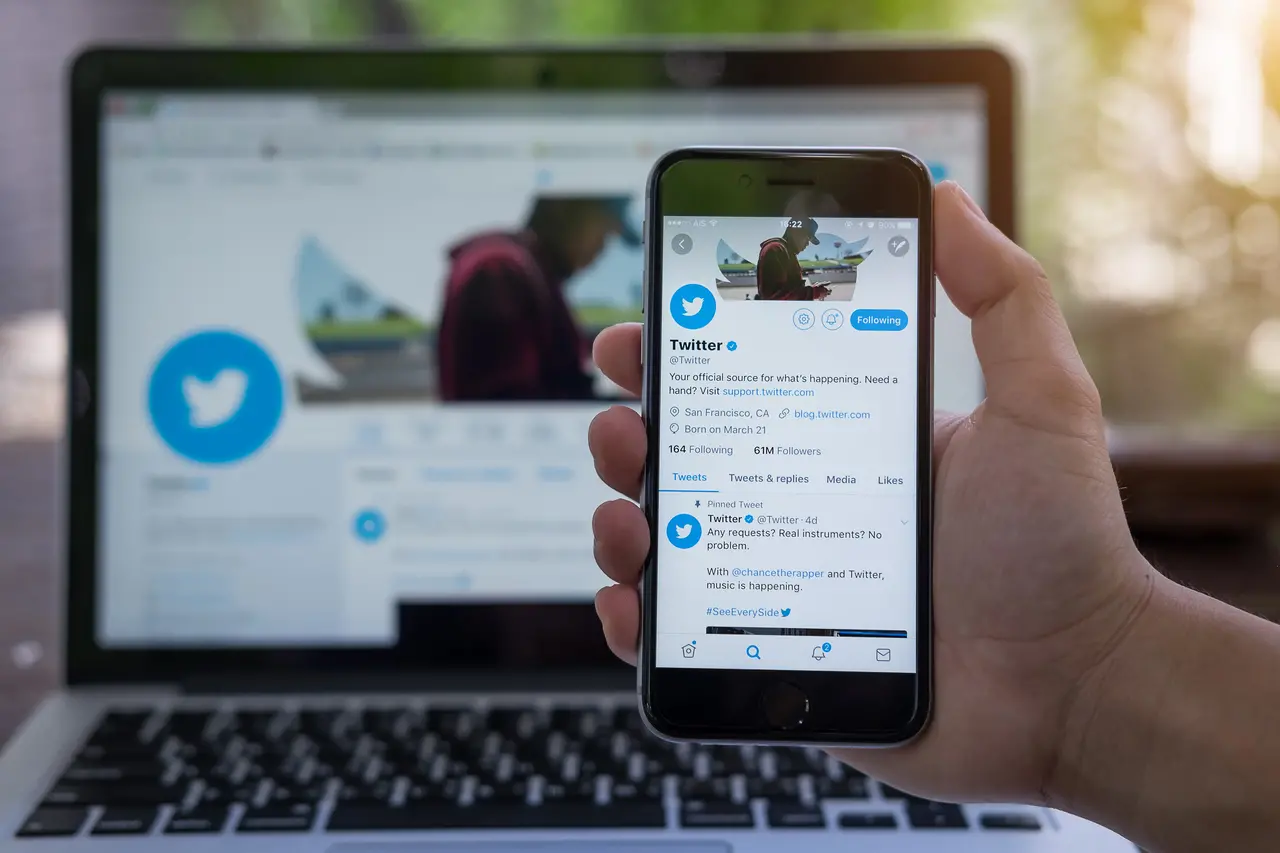 Imagem da notícia: Twitter apresenta instabilidade e fica fora do ar para alguns usuários nesta terça-feira (8)