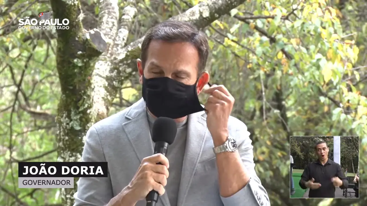 Imagem da notícia: Estado de São Paulo retira obrigação do uso máscaras em locais abertos