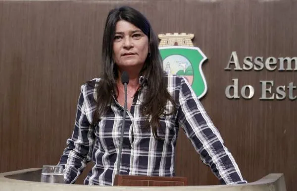 Patrícia Saboya foi a primeira senadora eleita, de fato, pelo Ceará.