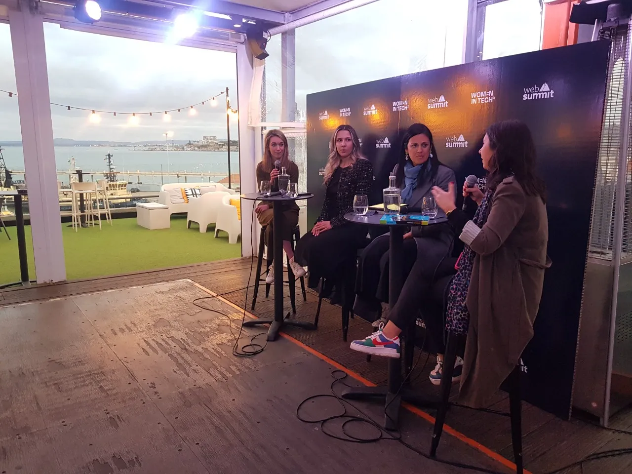 Evento “Women in Tech” - mulheres na tecnologia, em Lisboa, levantou questões que se relacionam aos indicadores da revista The Economist, como acesso à educação, suporte familiar e disparidade salarial