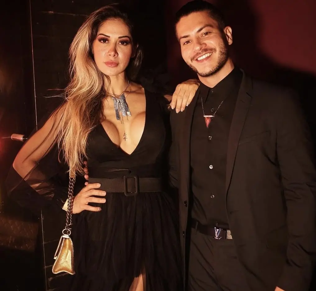 Imagem da notícia: Arthur Aguiar diz que Maíra Cardi sugeriu que ele entrasse solteiro no BBB 22 