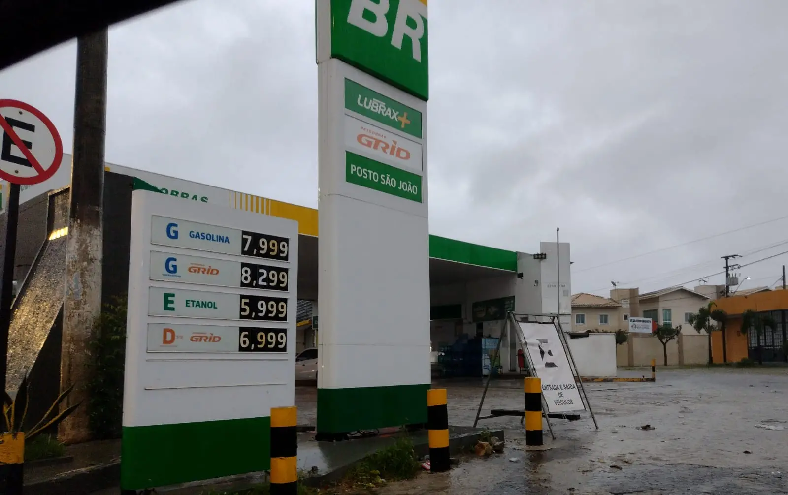 Imagem da notícia: Quanto custa encher o tanque de gasolina do seu carro após aumento nos preços?