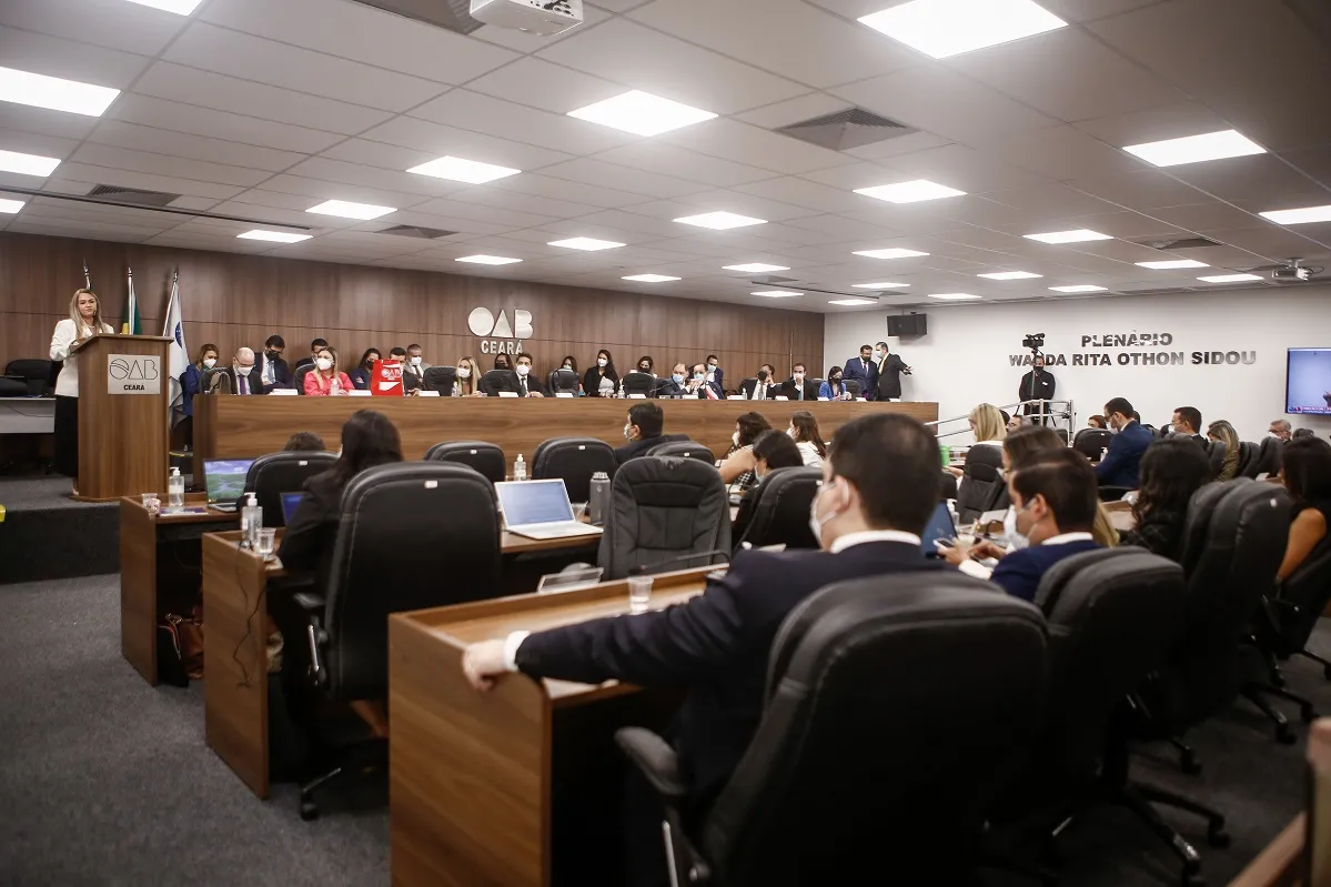 Advogados passaram por sabatina antes da votação dos conselheiros na OAB-CE