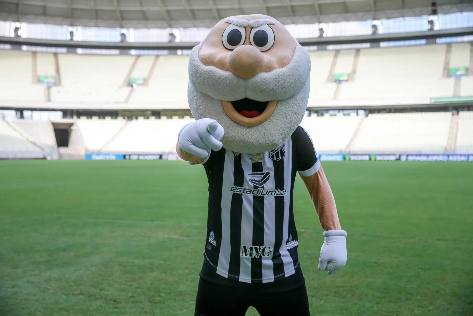 Imagem da notícia Ceará e XP Investimentos não avançam em contato para migração para SAF e venda do clube
