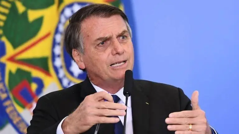 Imagem da notícia: Bolsonaro diz que, por ele, Petrobras 'poderia ser privatizada hoje'