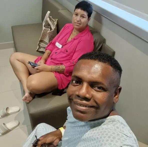 Imagem da notícia: MC Marcinho raspa cabelo da esposa em vídeo e emociona fãs nas redes sociais