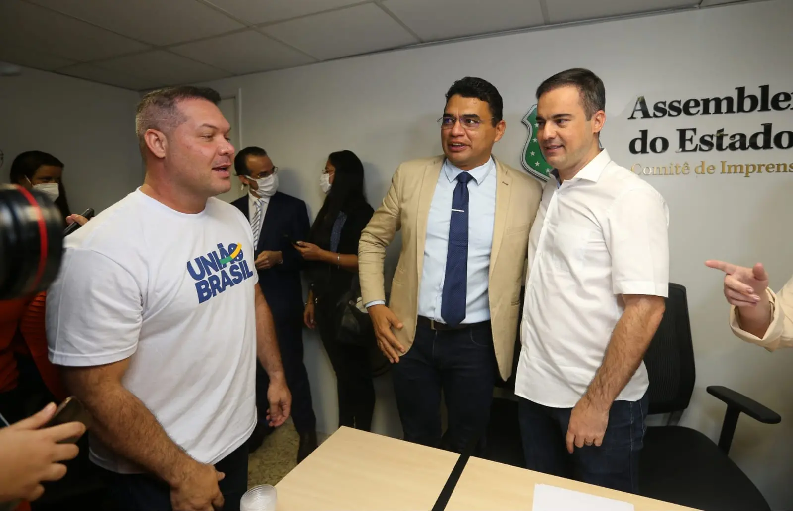 Imagem da notícia: Sem formalização no TSE, primeiro evento do União Brasil gera saia justa a Capitão Wagner