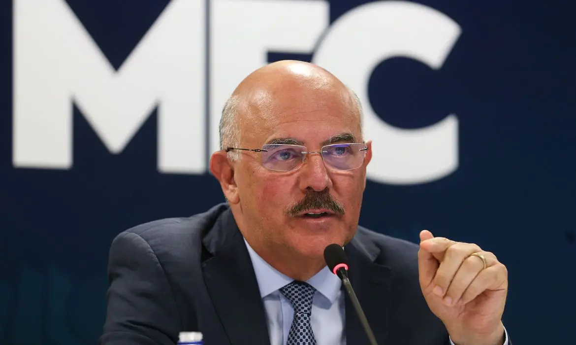 Imagem da notícia: Em gravação, ministro da Educação admite priorizar prefeitos sugeridos por pastor