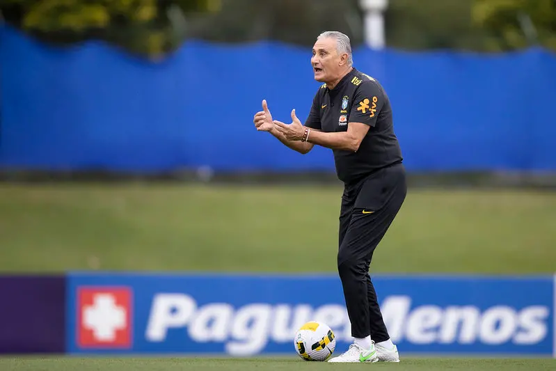 Imagem da notícia: Com Neymar, Vini Júnior e Antony, Tite esboça time para enfrentar o Chile nas Eliminatórias da Copa