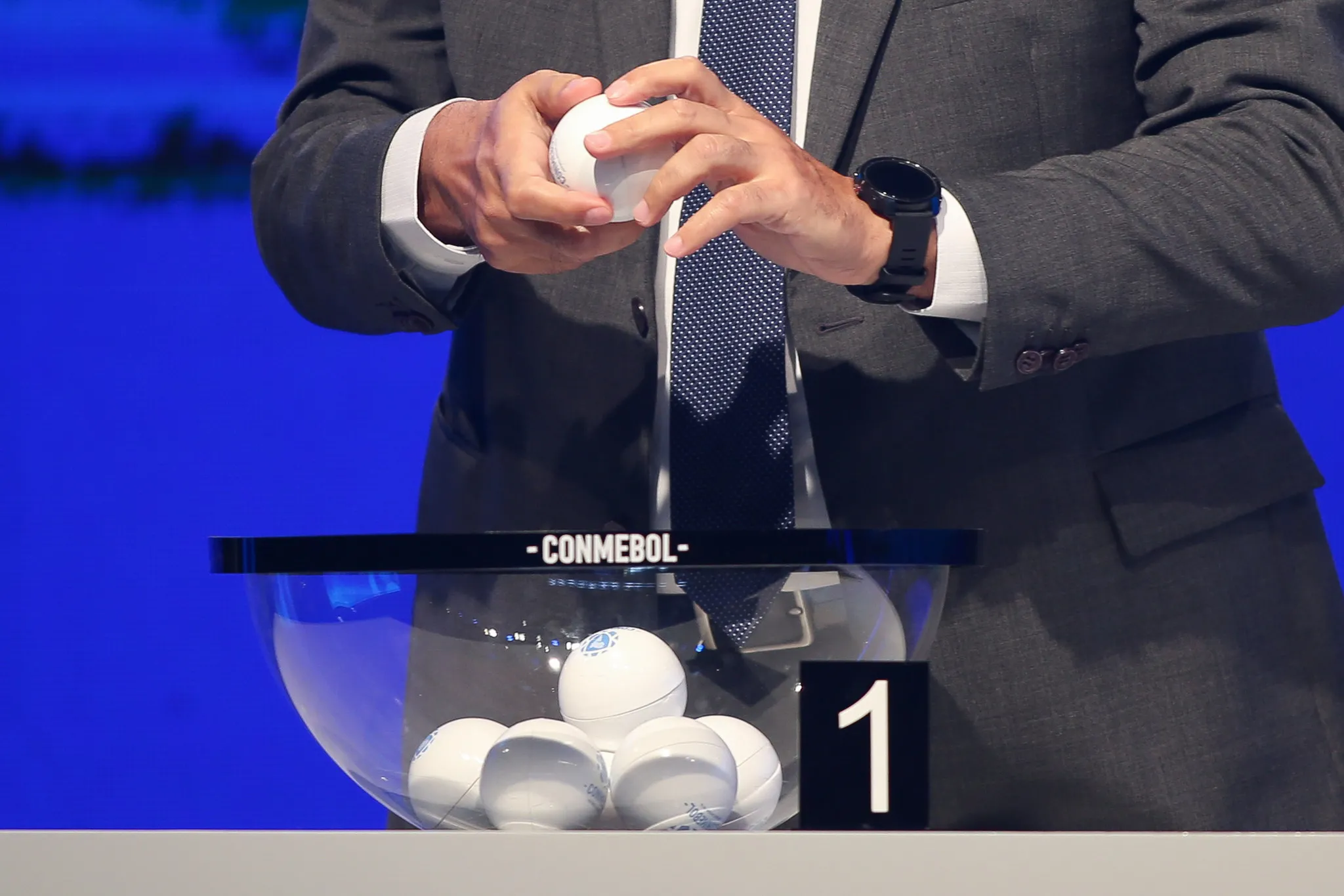 Os famosos potes e bolas do sorteio da Libertadores e Sul-Americana