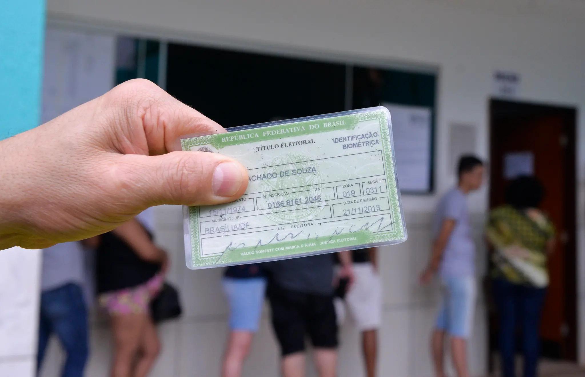 Imagem da notícia: Por que o eleitorado de 16 e 17 anos entrou na mira de políticos e artistas para eleições de 2022 