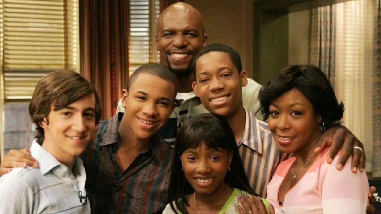 Imagem da notícia: Elenco de 'Todo Mundo Odeia o Chris', série de Chris Rock, comenta tapa de Will Smith