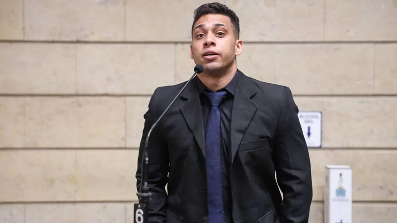 Imagem da notícia: Polícia investiga vazamento de vídeo íntimo de vereador Gabriel Monteiro e adolescente de 15 anos